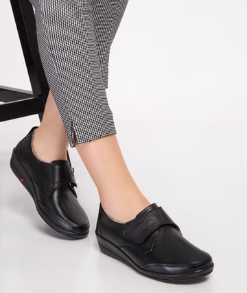 Therapeutic Comfort Shoes